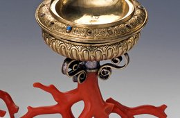 Zwei Salzgefäße, wohl Dresden, um 1580-1585 zwei Salzgefäße mit Koralle